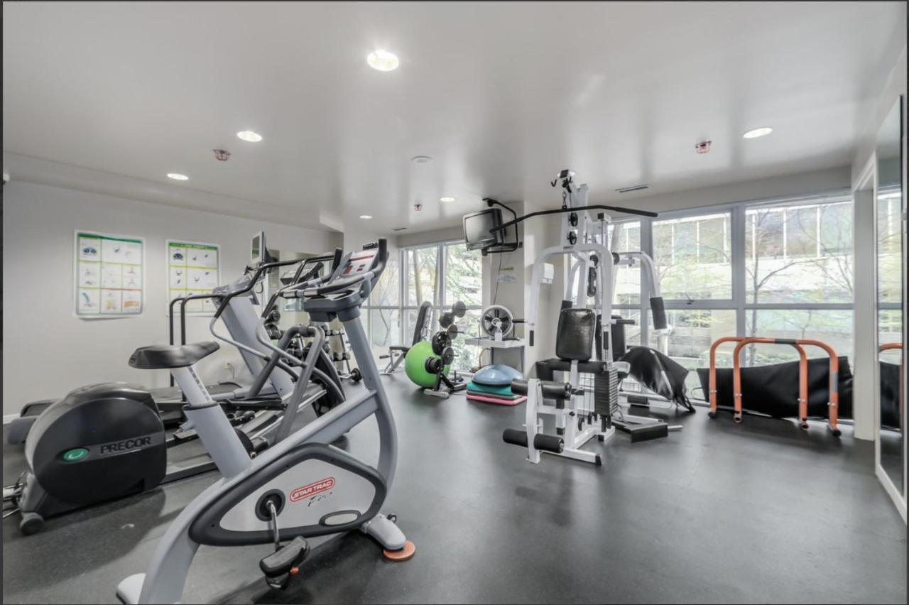 Best Location Downtown Chic Suites Vancouver Dış mekan fotoğraf